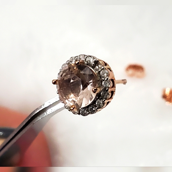 Vtg. Swarovski Crystals Stud Earrings - Picture 4 of 7